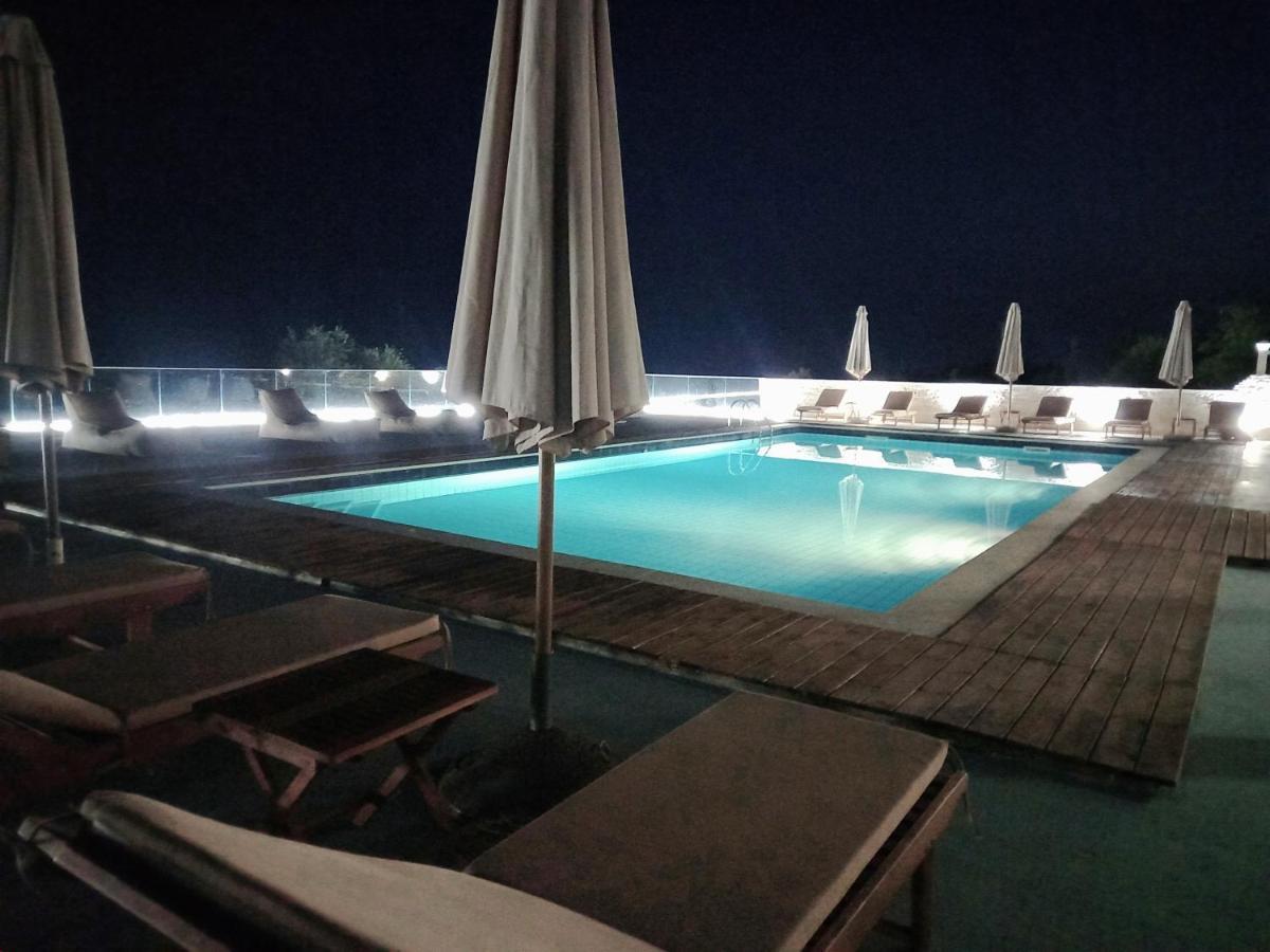 Hotel Relax Dhermi Ngoại thất bức ảnh