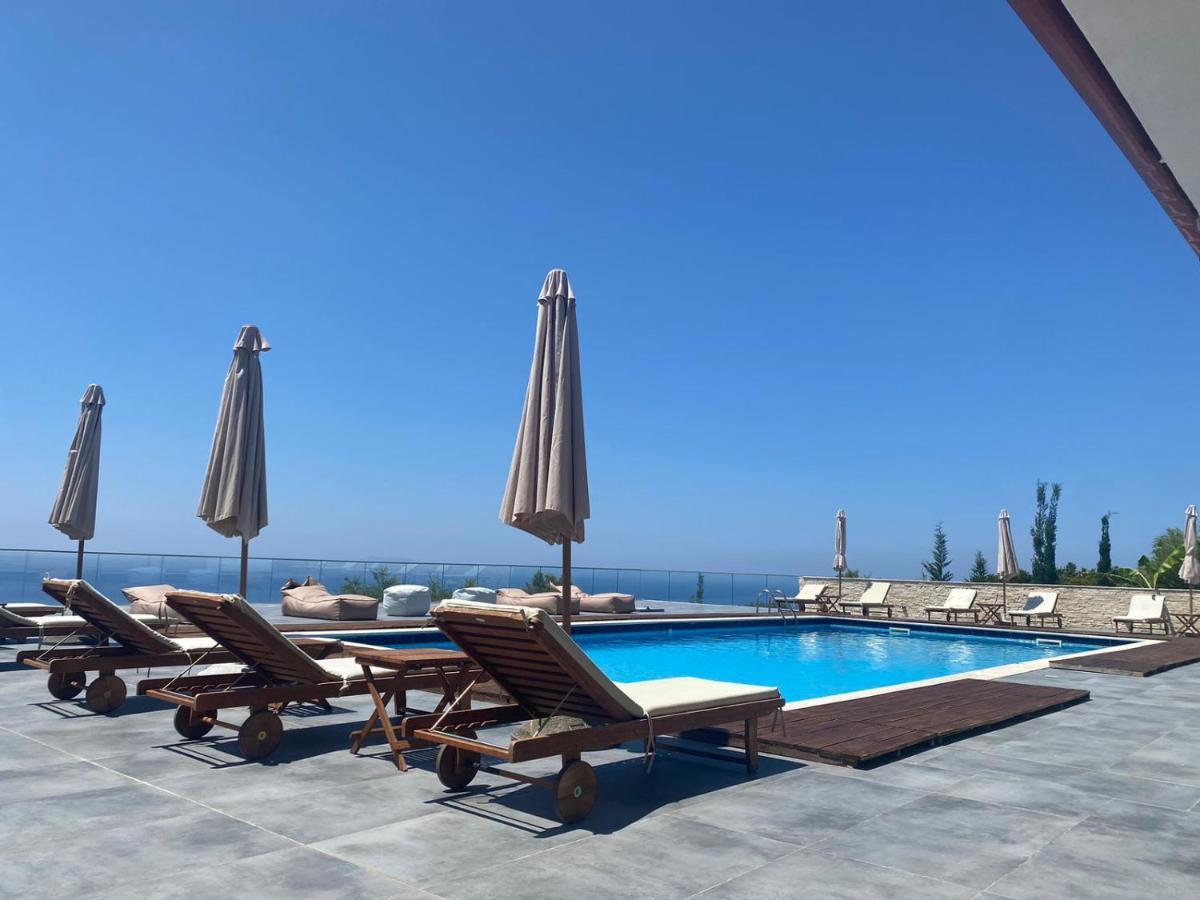 Hotel Relax Dhermi Ngoại thất bức ảnh